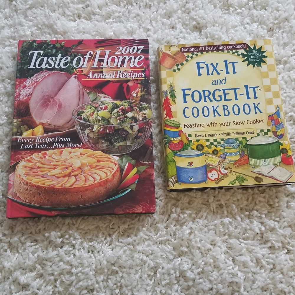TASTE OF HOME cookbook 🖤